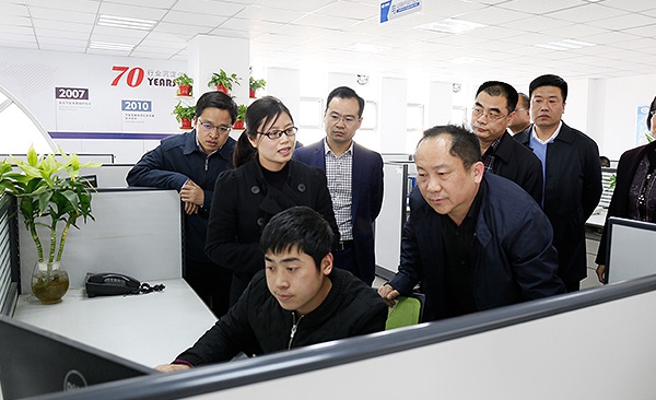 河北省工信厅厅长龚晓峰一行莅临金百博股份考察指导工作